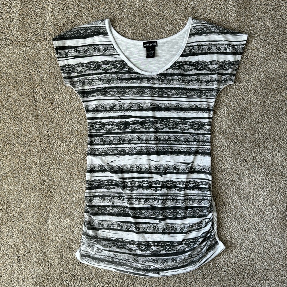 Wet Seal Floral Lace Printed Stripe Top